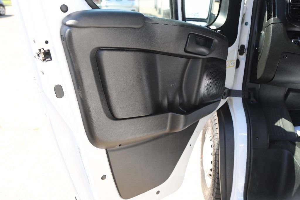 Used 2024 RAM ProMaster 2500 w/ Convenience Group FWD image 21