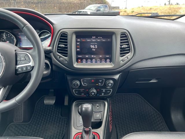 Used 2021 Jeep Compass Trailhawk AWD/4WD image 19