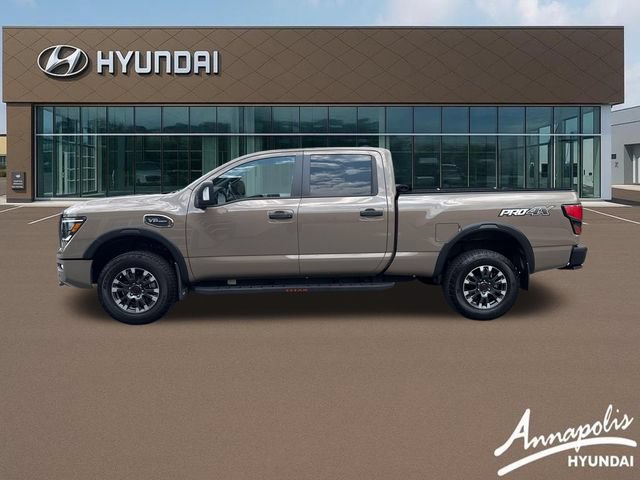 Used 2023 Nissan Titan PRO-4X AWD/4WD image 2
