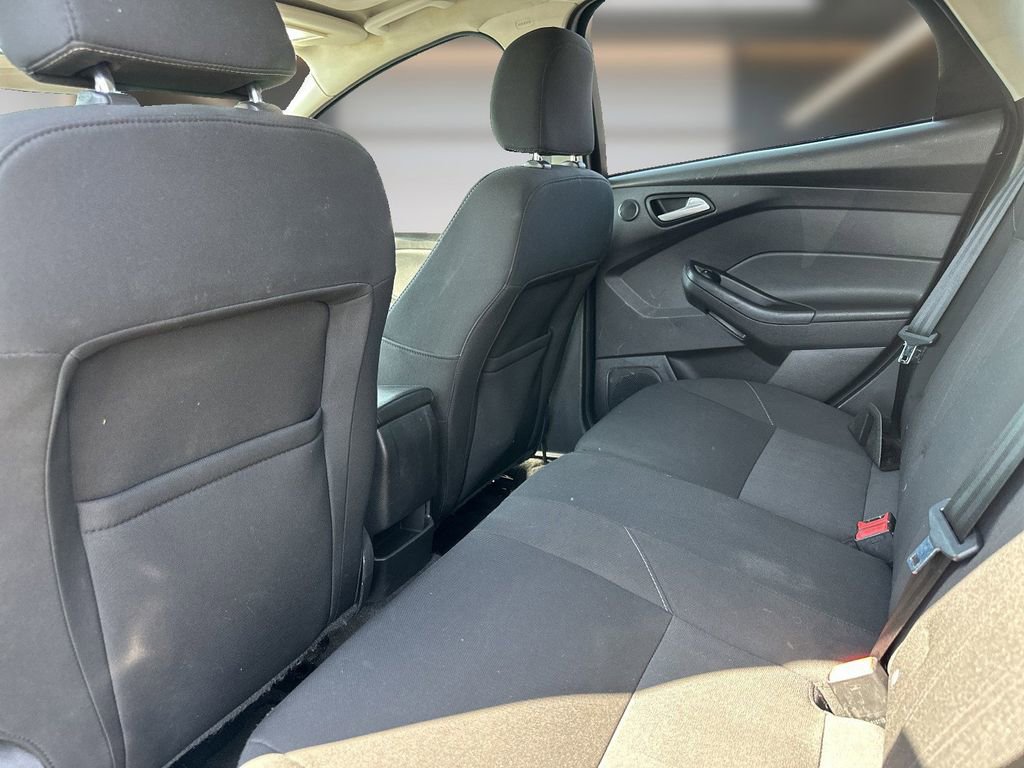Used 2017 Ford Focus SEL image 13