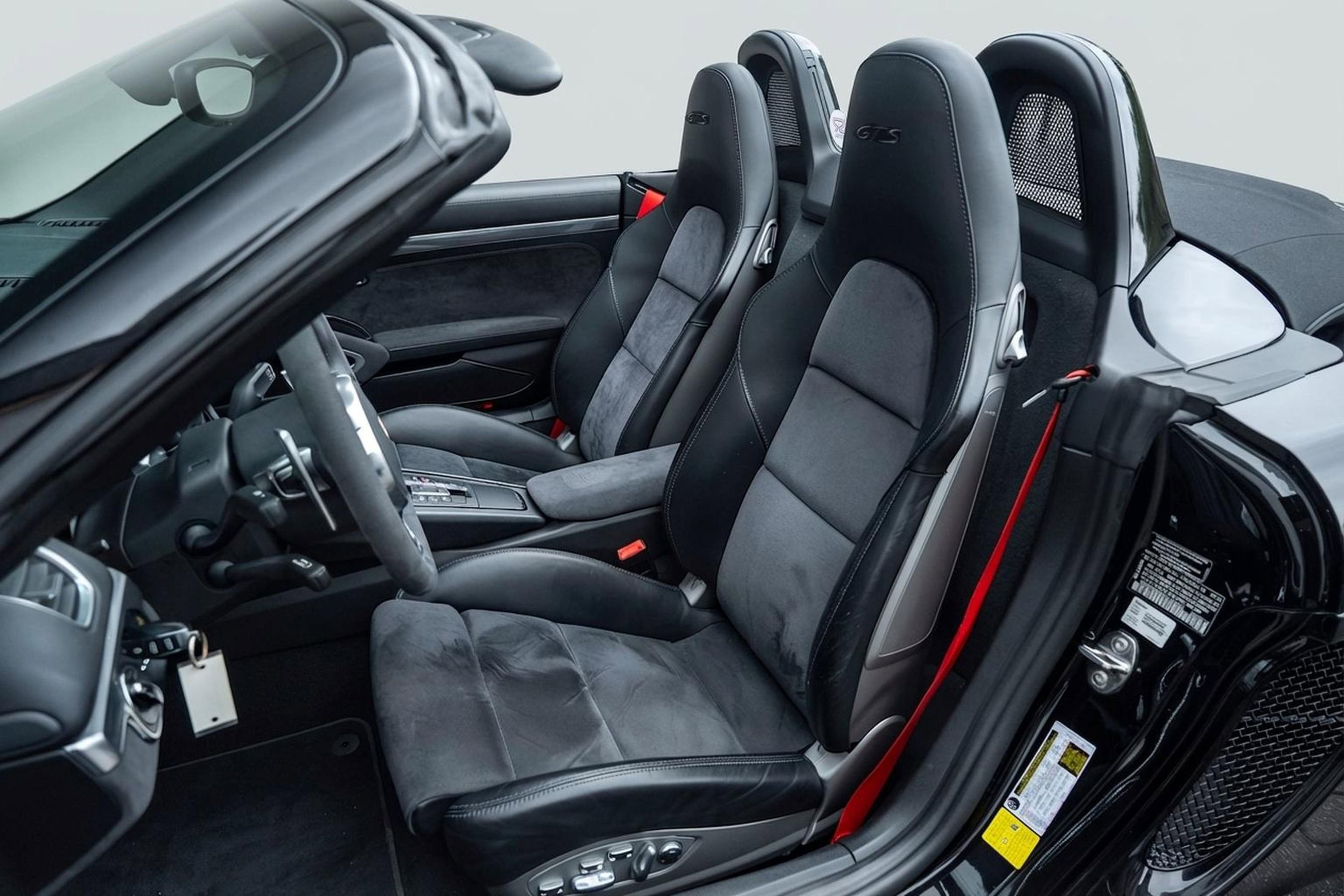 Used 2015 Porsche Boxster GTS image 8