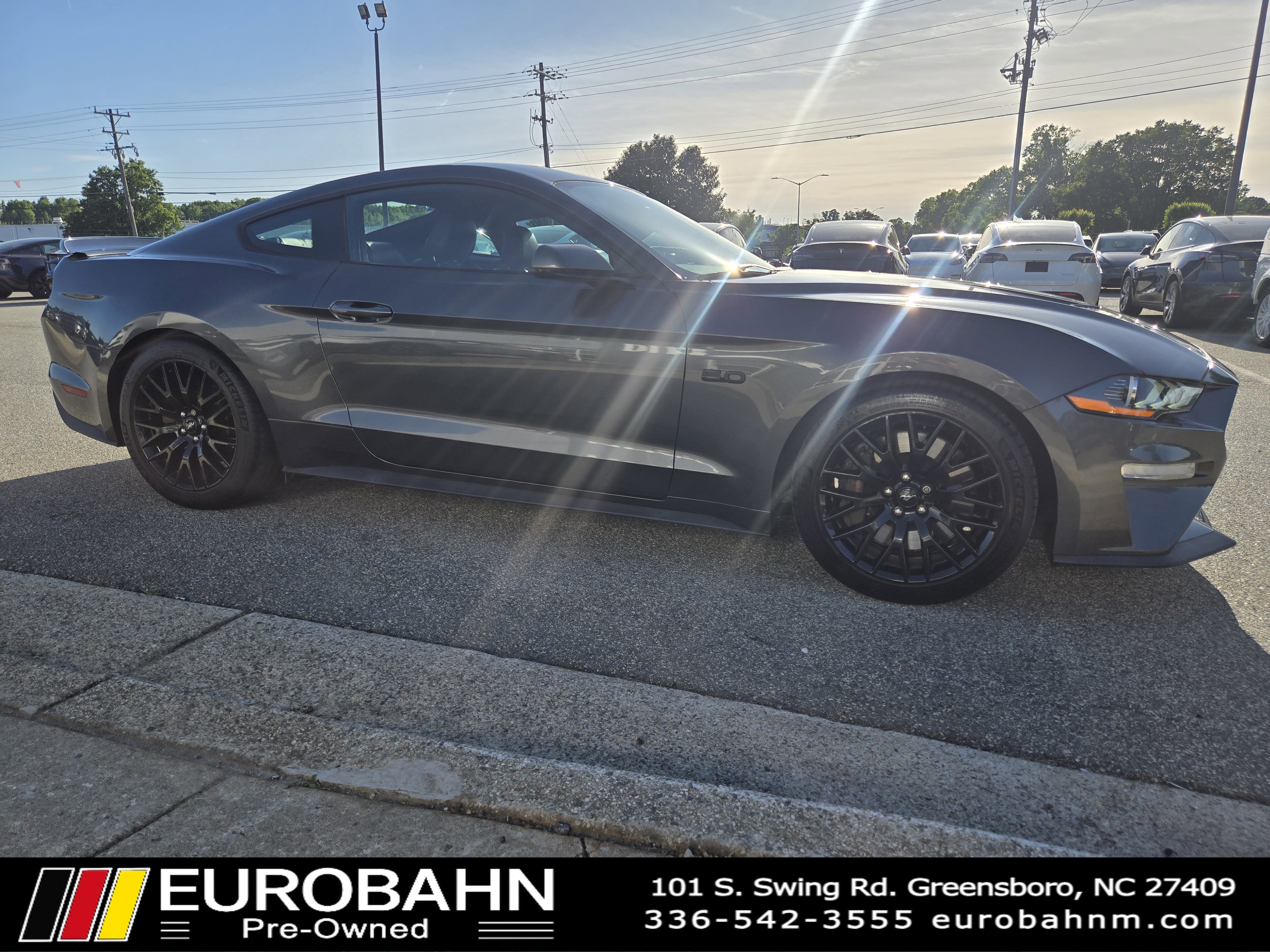 Used 2018 Ford Mustang GT Premium w/ GT Performance Package RWD image 25