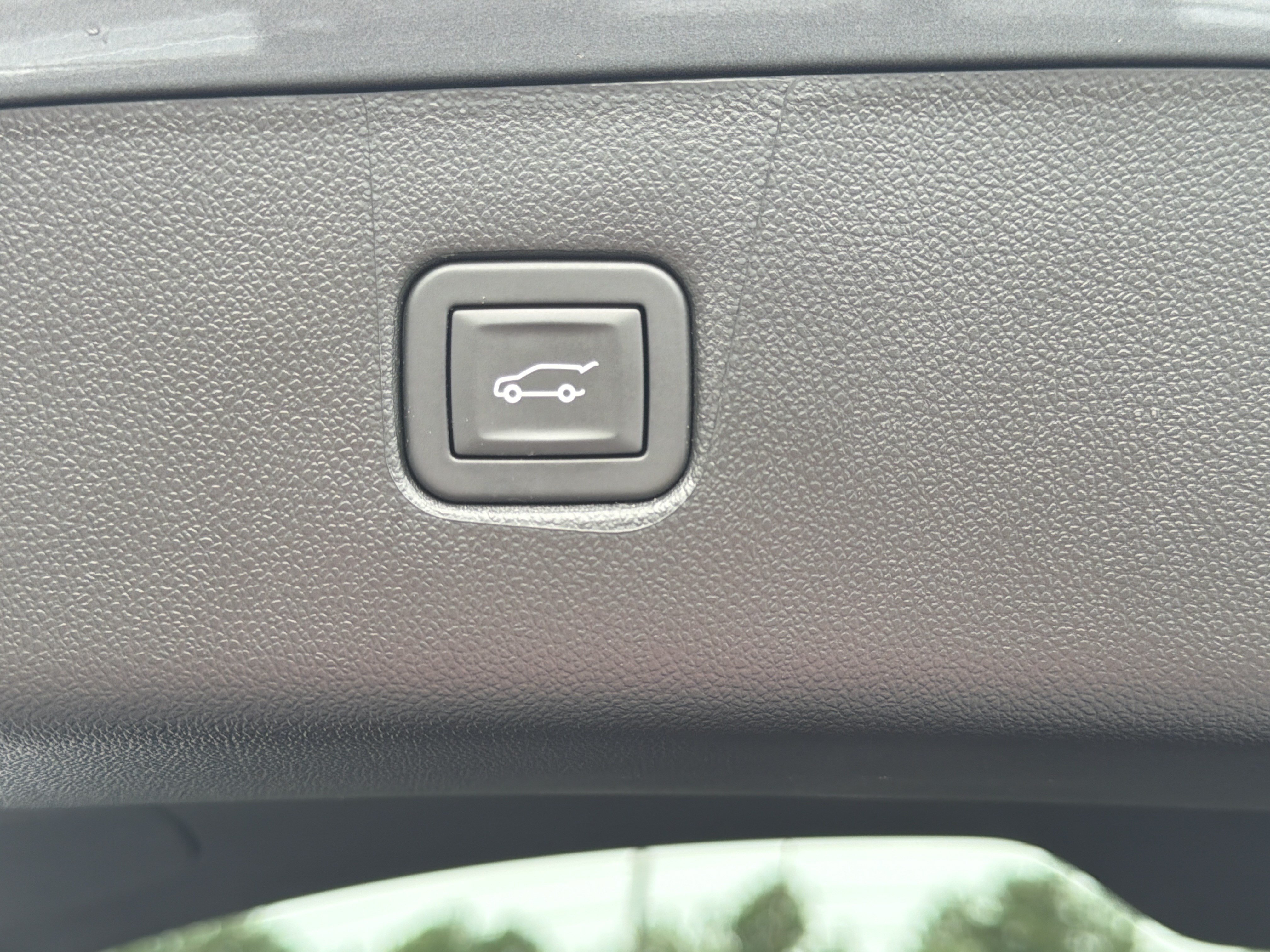Used 2025 Chevrolet Blazer RS FWD image 23