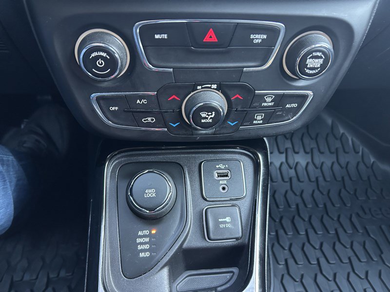 Used 2019 Jeep Compass Limited image 12