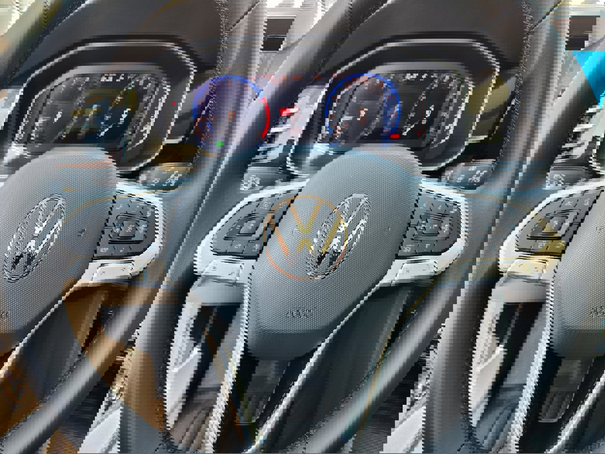 New 2025 Volkswagen Jetta SEL image 34