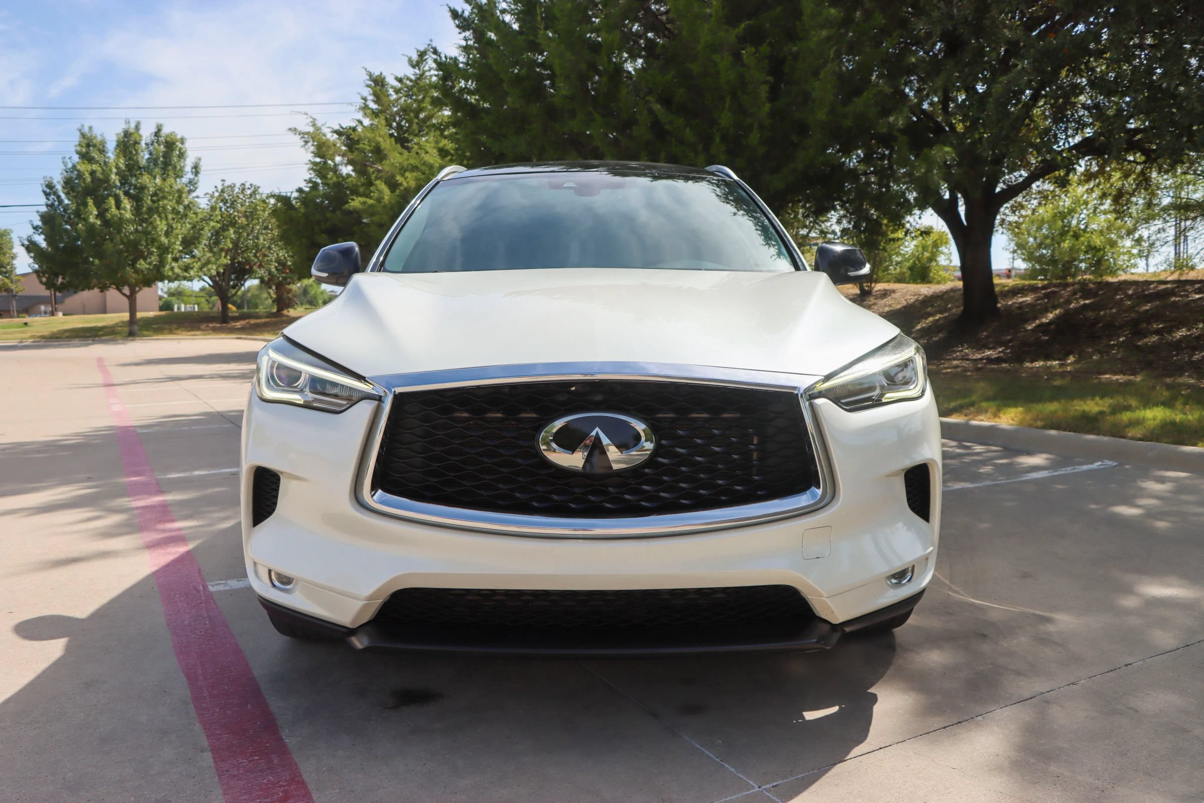 Used 2021 INFINITI QX50 Luxe w/ Appearance Package AWD/4WD image 2