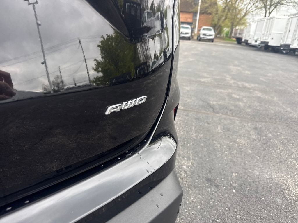 Used 2024 Ford Edge SEL w/ Convenience Package AWD/4WD image 13