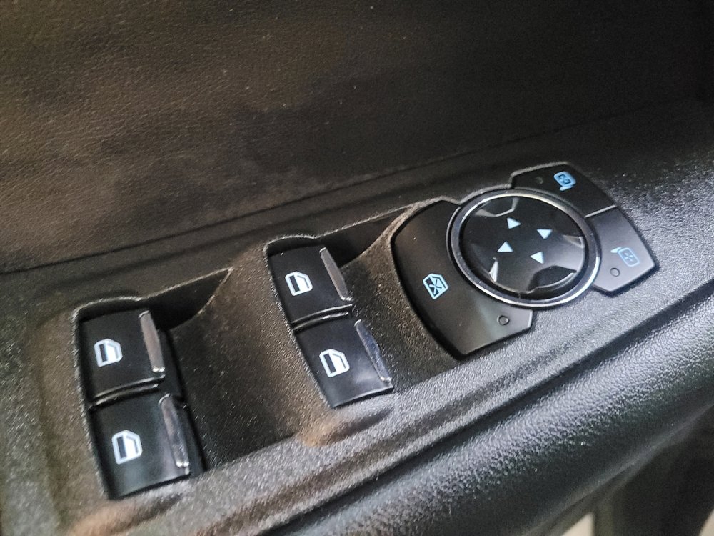 Used 2024 Ford Edge SEL image 27