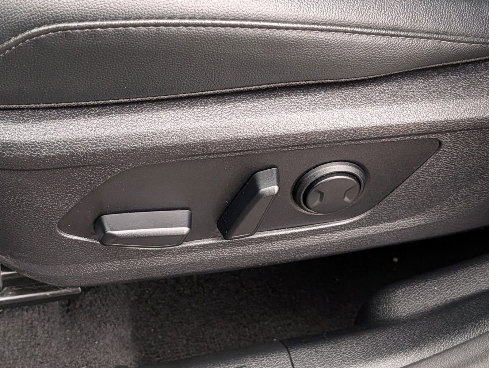 Used 2023 Kia Sportage SX image 20