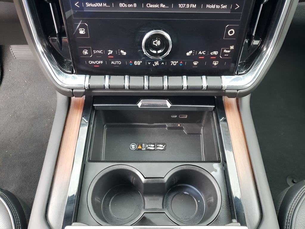 Used 2025 GMC Yukon Denali image 40