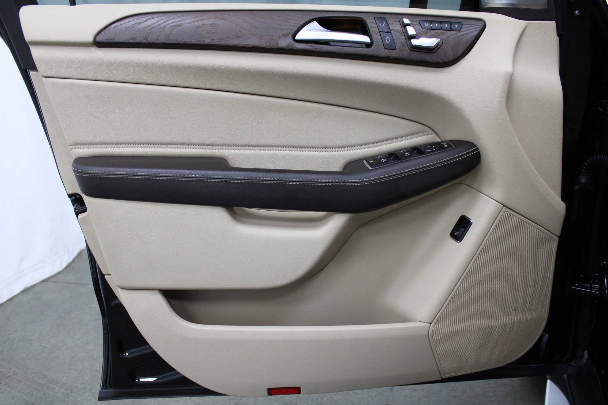 Used 2019 Mercedes-Benz GLE 400 4MATIC image 12