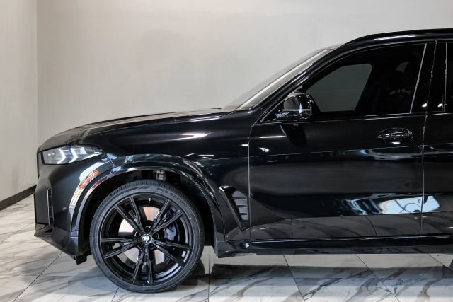 Used 2024 BMW X5 M60i w/ Parking Assistance Package AWD/4WD image 16