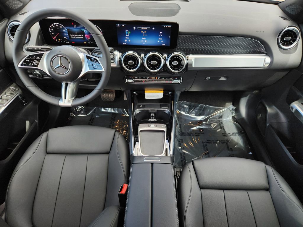 Used 2026 Mercedes-Benz GLB 250 4MATIC image 25
