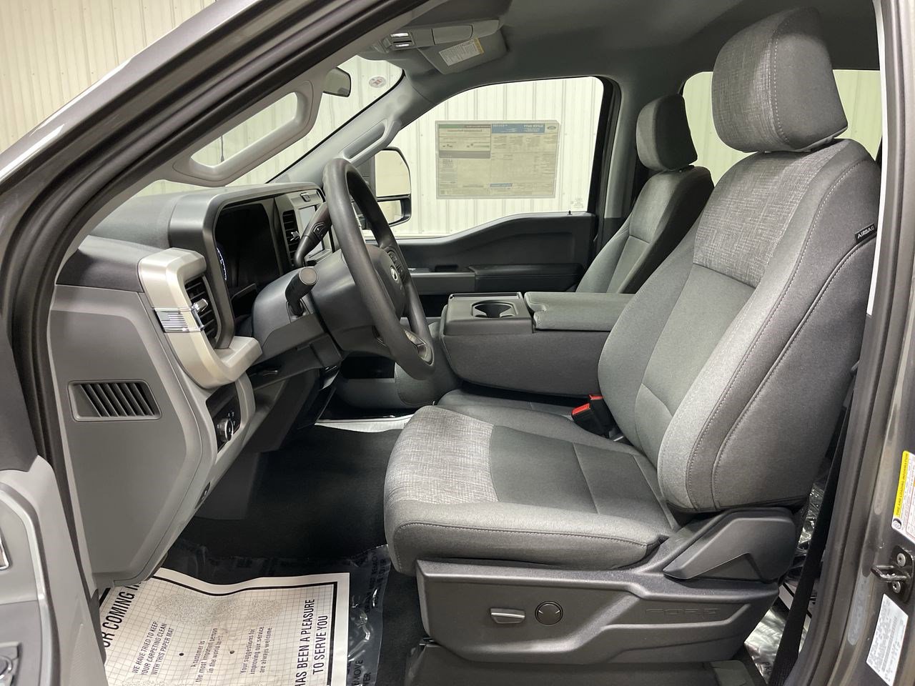 New 2025 Ford F350 XLT image 2