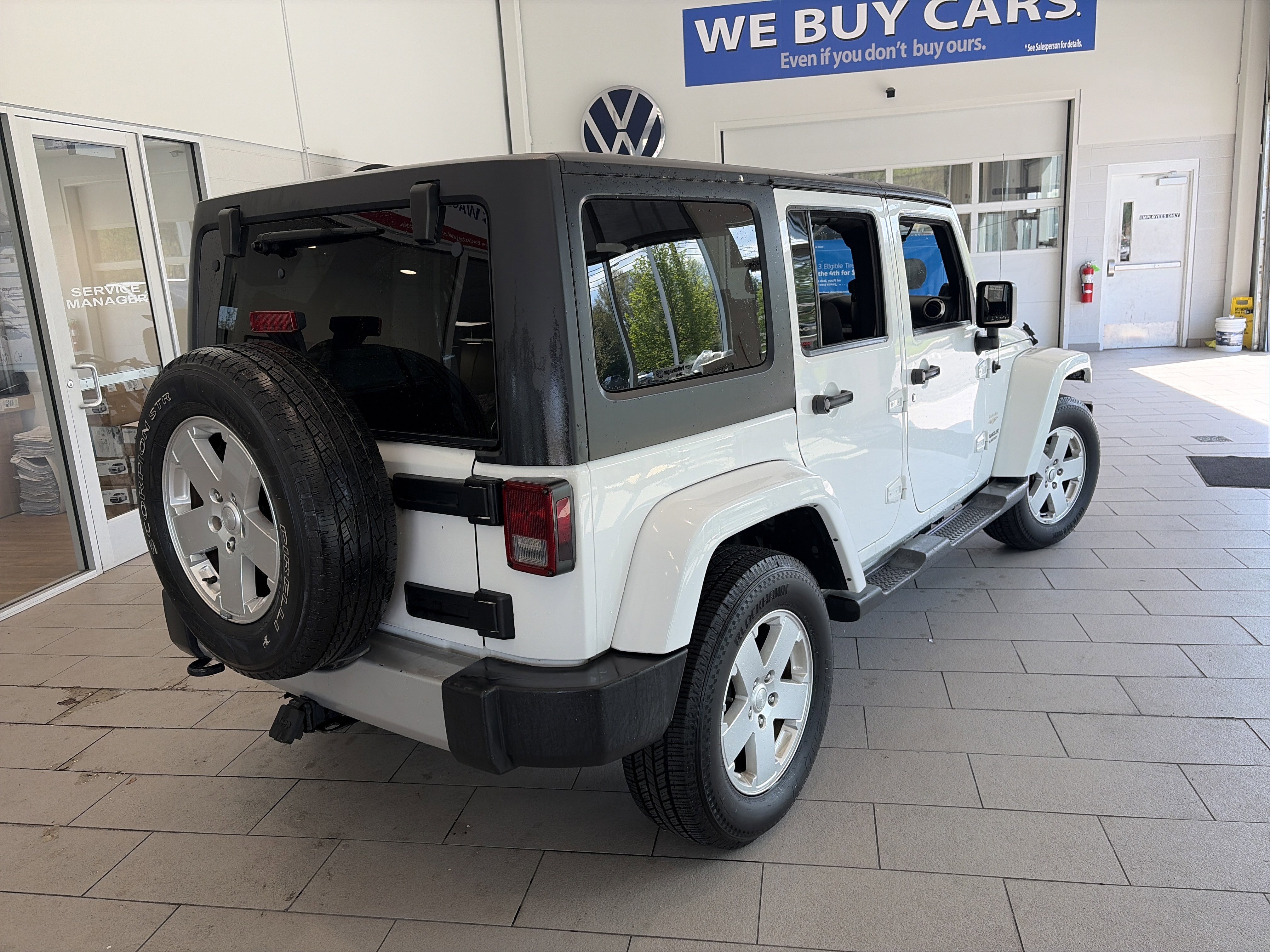 Used 2012 Jeep Wrangler Unlimited Sahara w/ Connectivity Group image 5