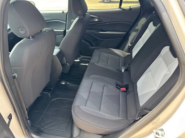 New 2026 Chevrolet Trax RS w/ Sunroof Package FWD image 20