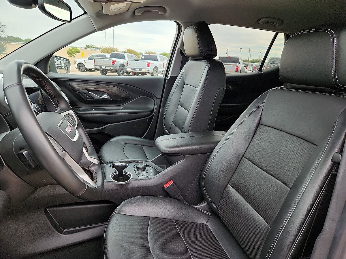 Used 2024 GMC Terrain SLT image 7