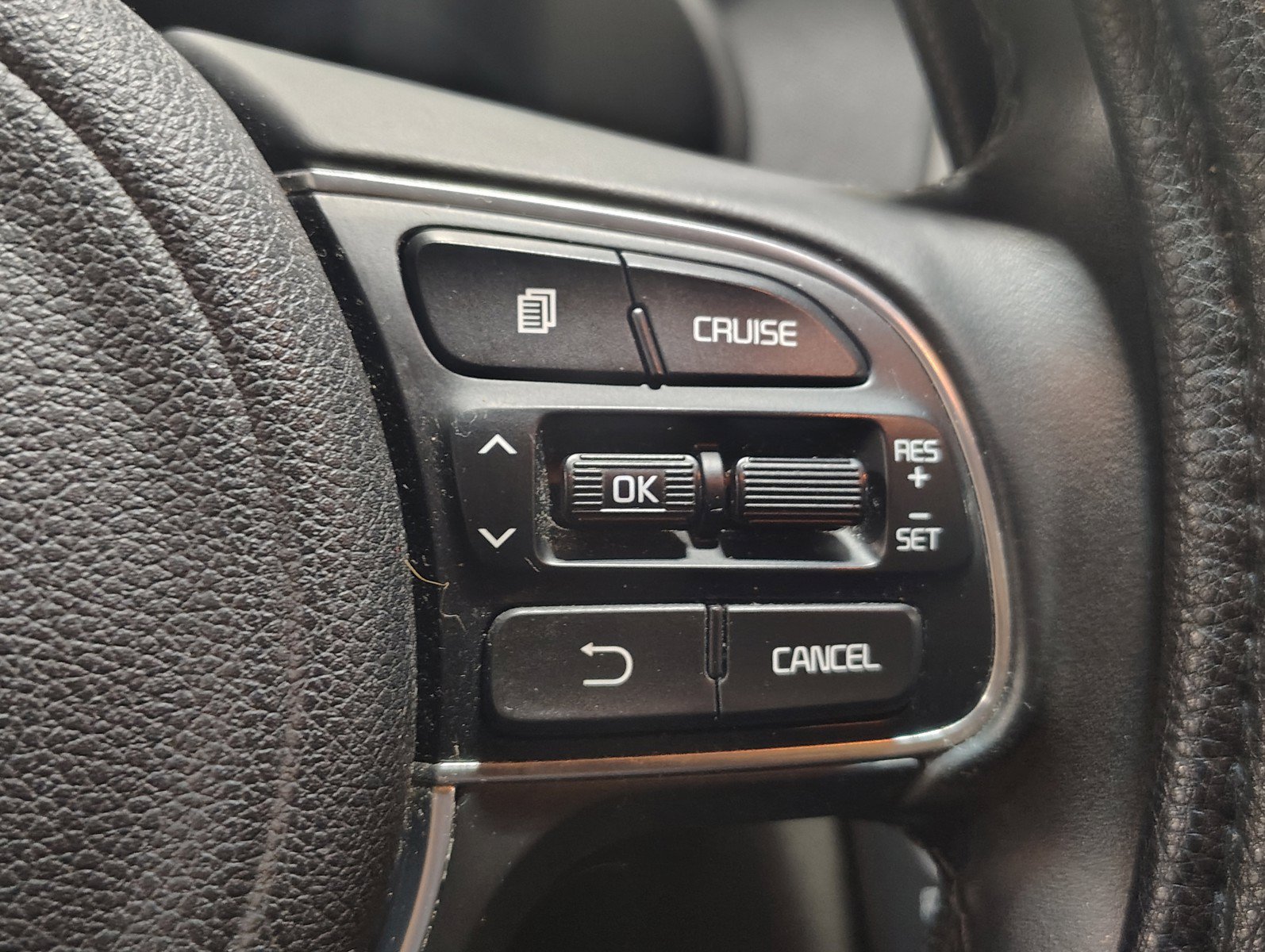 Used 2018 Kia Optima S FWD image 16