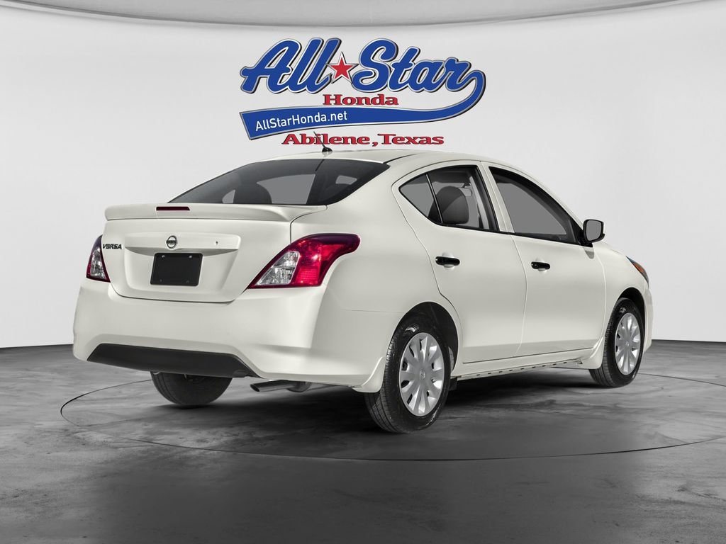 Used 2019 Nissan Versa SV FWD image 2