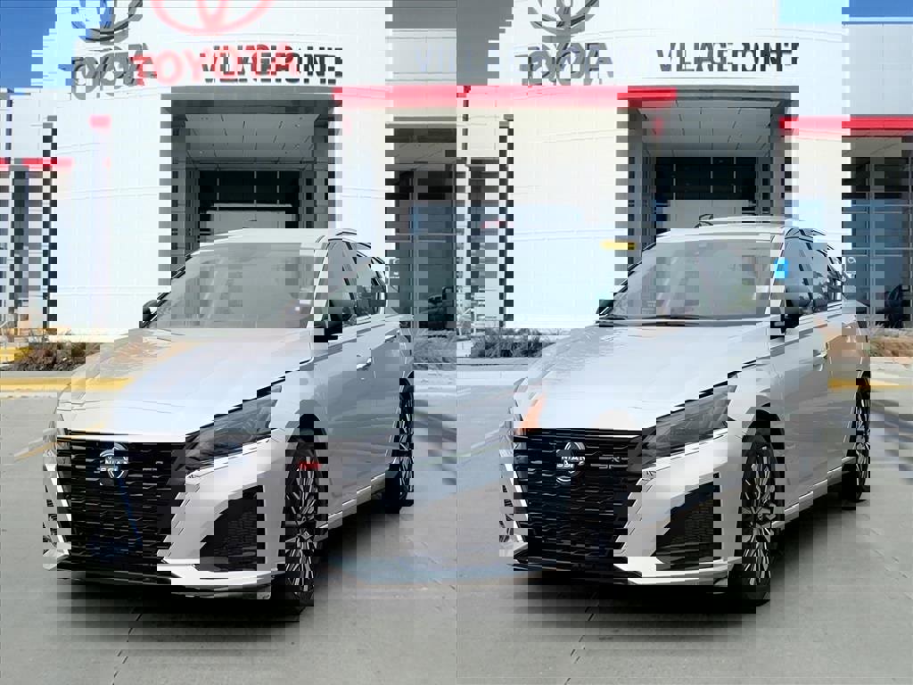 Used 2025 Nissan Altima 2.5 SV