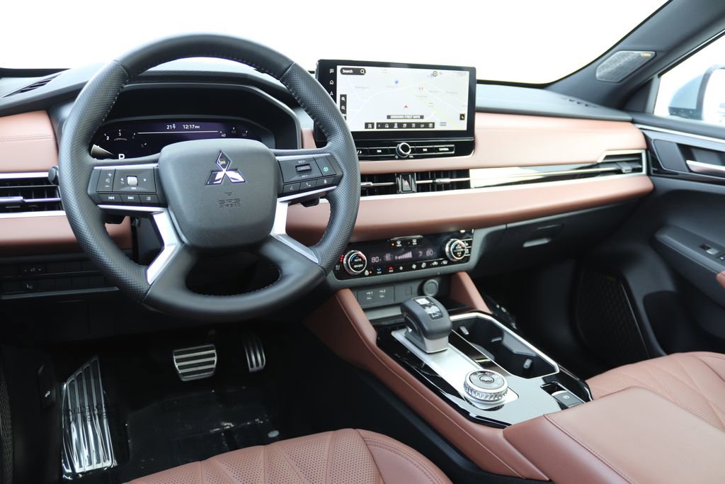 New 2026 Mitsubishi Outlander SEL image 4