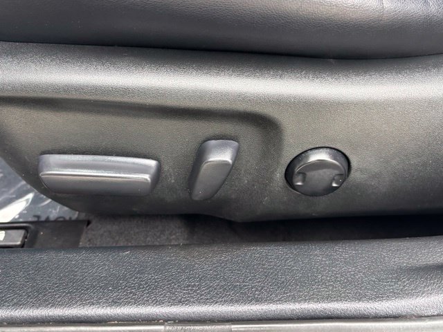 Used 2016 Toyota Camry XSE w/ Moonroof Package FWD image 25
