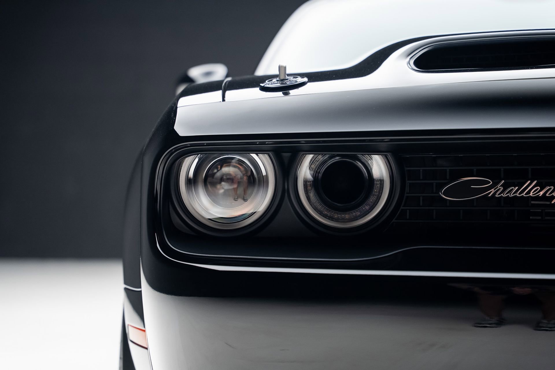 Used 2023 Dodge Challenger SRT Hellcat Redeye image 9