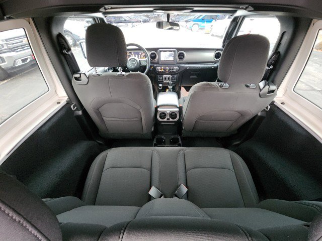 Used 2018 Jeep Wrangler Sport image 19