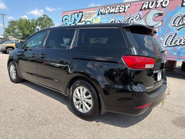 Used 2018 Kia Sedona LX FWD image 4