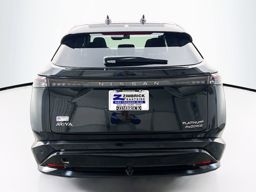Used 2025 Nissan Ariya Platinum image 7