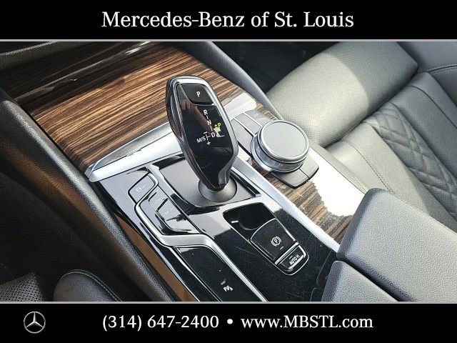 Used 2021 BMW 530i xDrive w/ Premium Package image 31