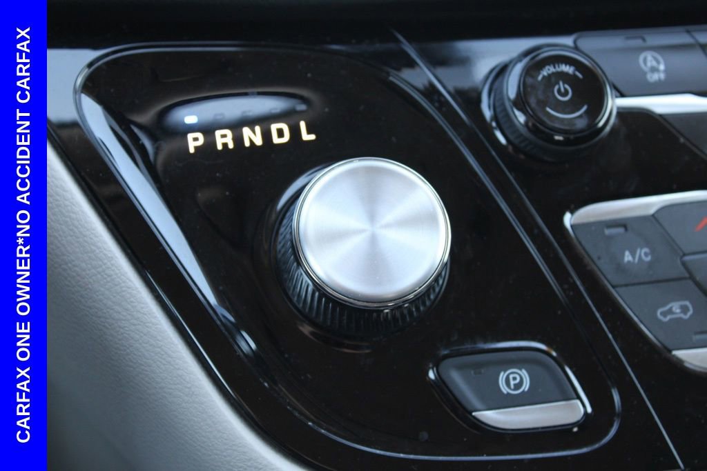 Used 2023 Chrysler Voyager LX image 42