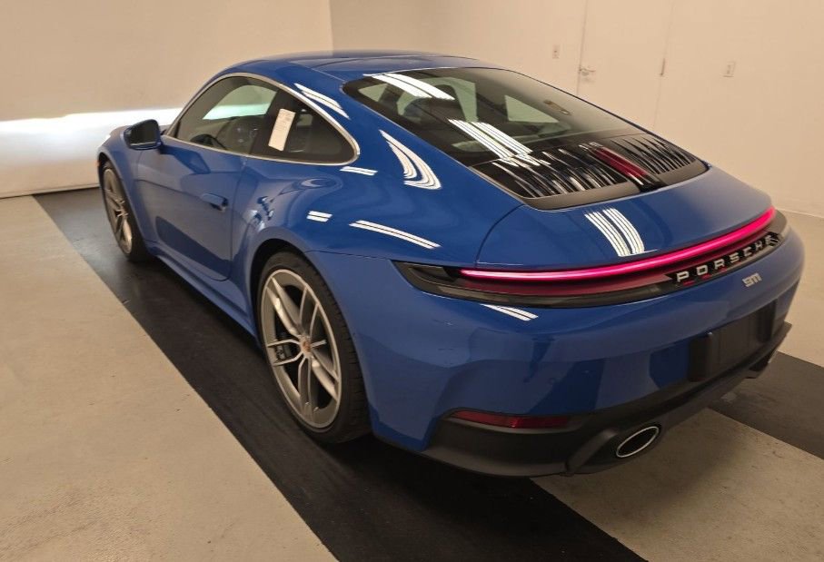 Used 2025 Porsche 911 Carrera RWD image 12