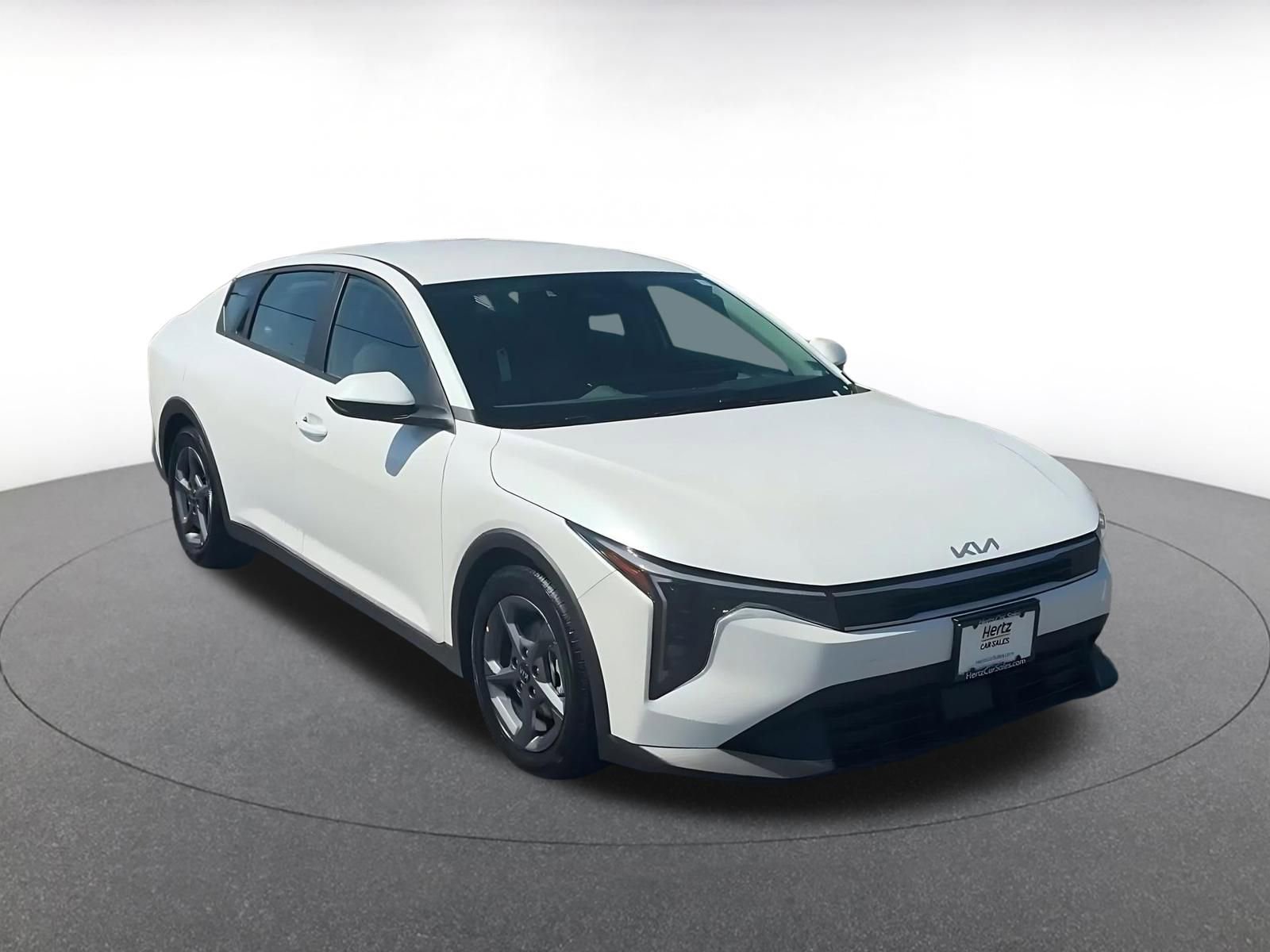 Used 2025 Kia K4 FWD image 3