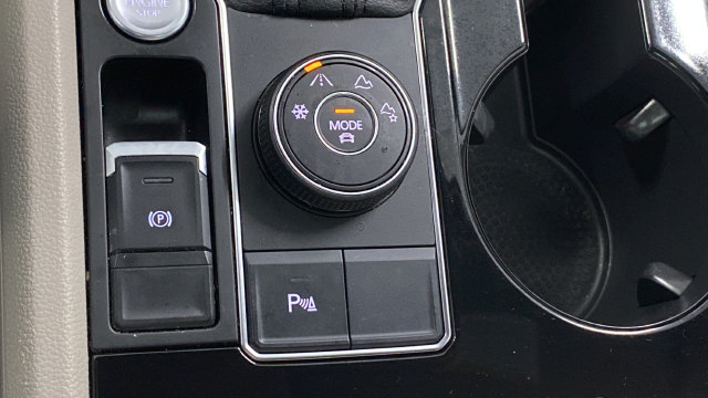 Used 2019 Volkswagen Atlas SEL AWD/4WD image 34