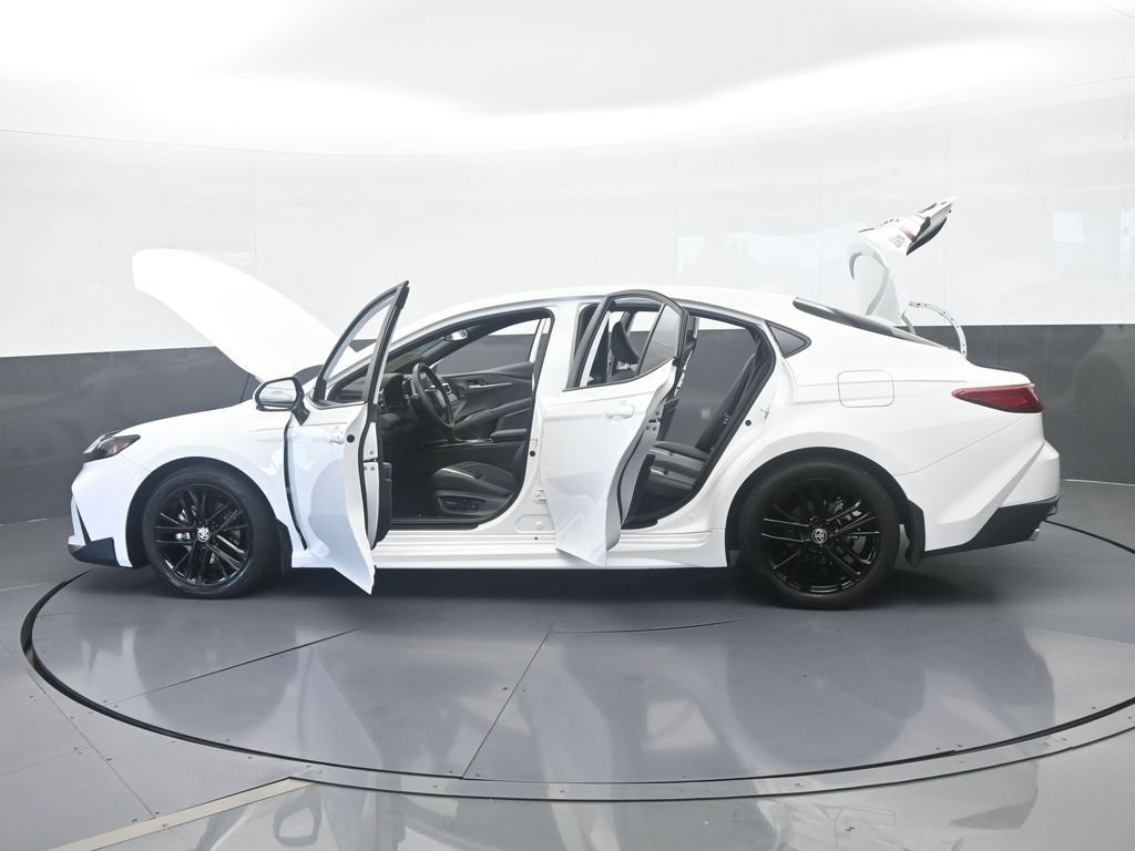 Used 2026 Toyota Camry SE FWD image 77