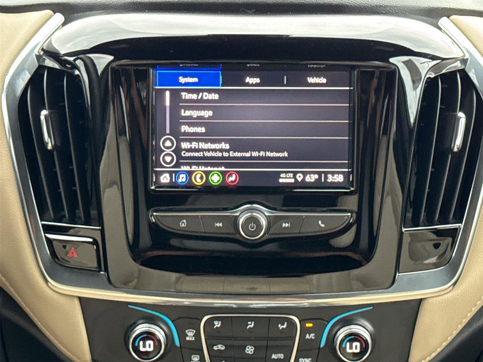 Used 2023 Chevrolet Traverse LS image 23