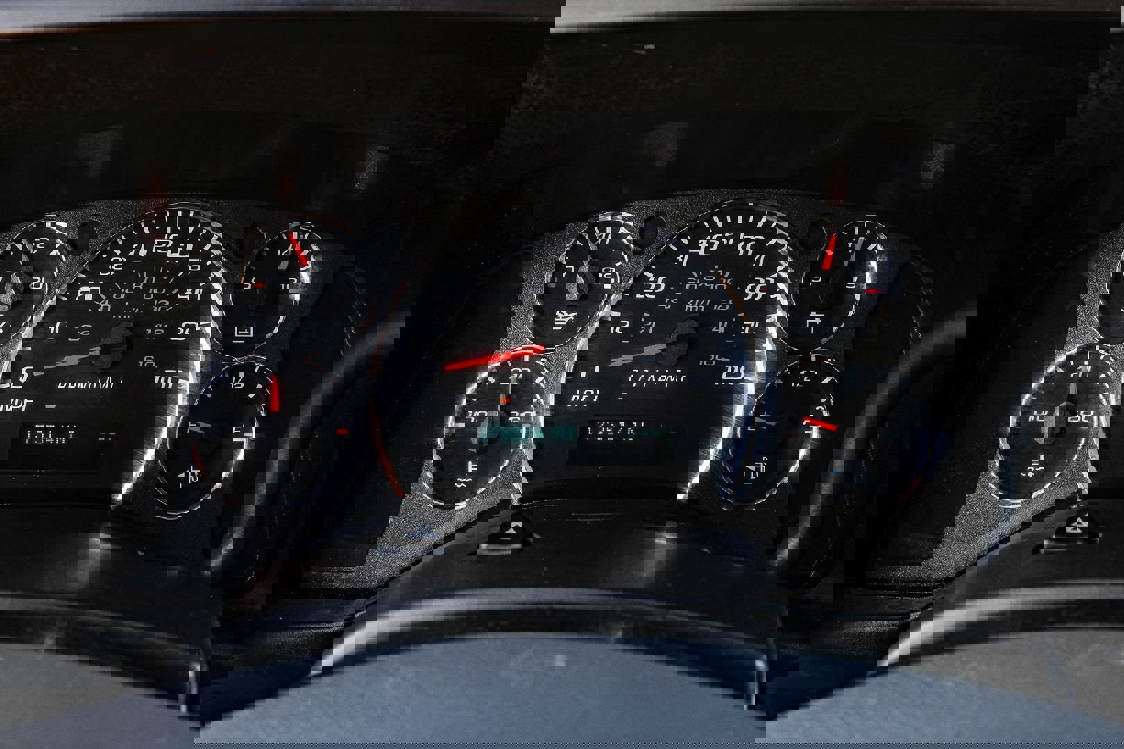 Used 2019 Chevrolet Express 2500 w/ Driver Convenience Package image 17