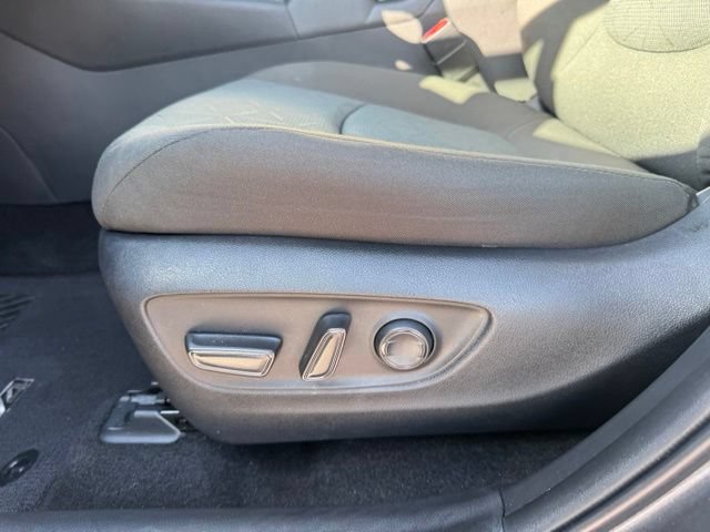 Used 2022 Toyota RAV4 XLE w/ Convenience Package AWD/4WD image 20