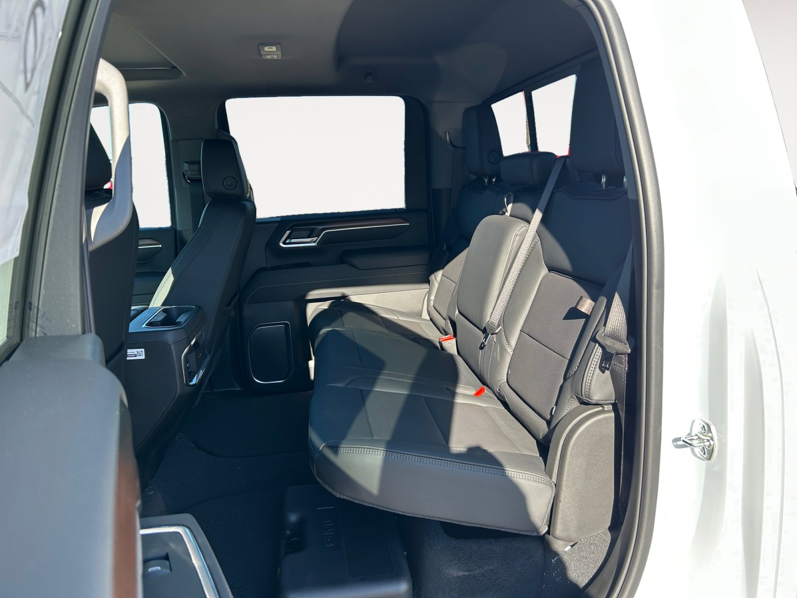 New 2026 GMC Sierra 3500 Denali w/ Denali Reserve Package image 24