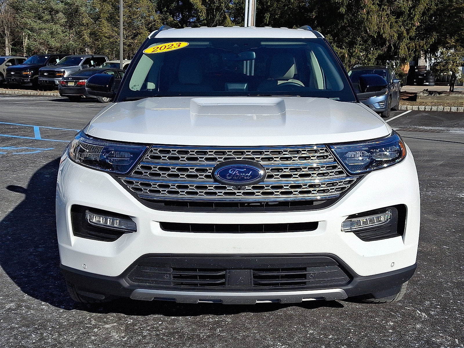 Certified 2023 Ford Explorer Limited w/ Limited Technology Package image 2