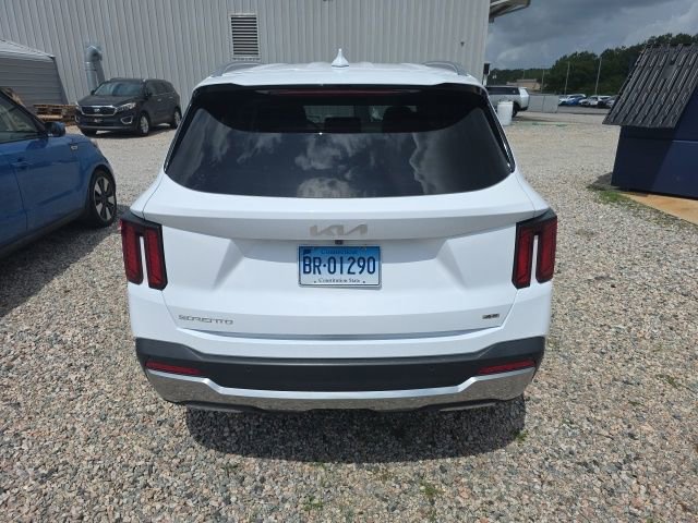 Certified 2024 Kia Sorento S AWD/4WD image 5