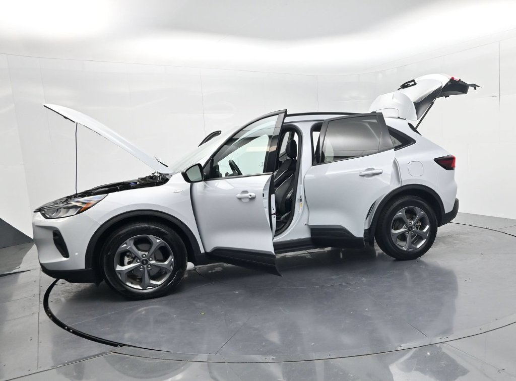 Used 2025 Ford Escape ST-Line FWD image 64