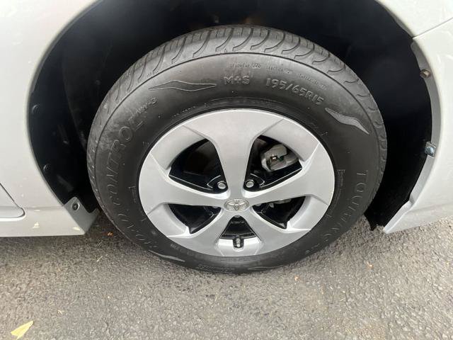 Used 2014 Toyota Prius Two FWD image 18