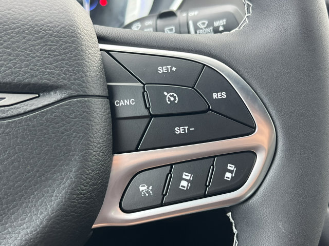 New 2027 Chrysler Pacifica Select FWD image 19