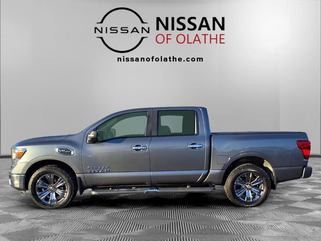 Used 2017 Nissan Titan SV image 17
