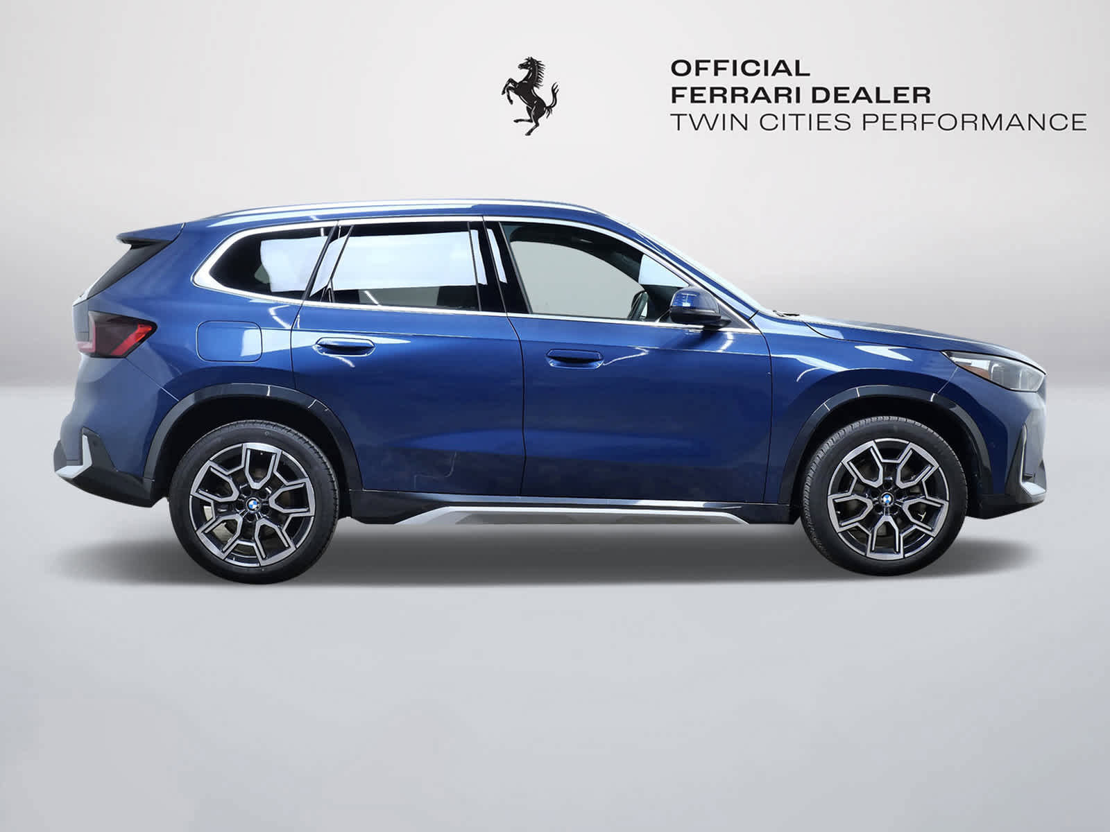 Used 2025 BMW X1 xDrive28i w/ Convenience Package image 7