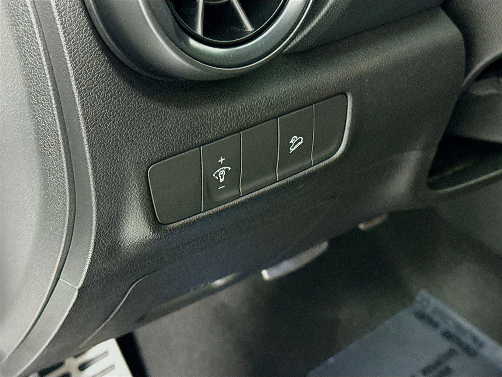 Used 2023 Hyundai Kona N image 7