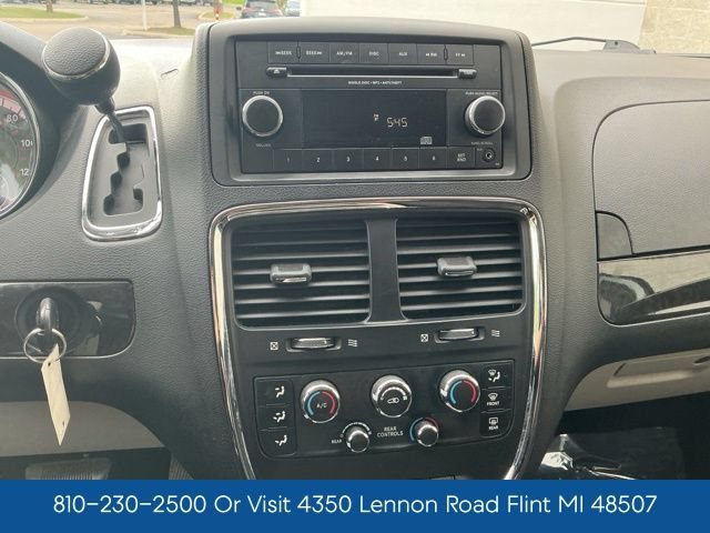 Used 2014 Dodge Grand Caravan SXT FWD image 19