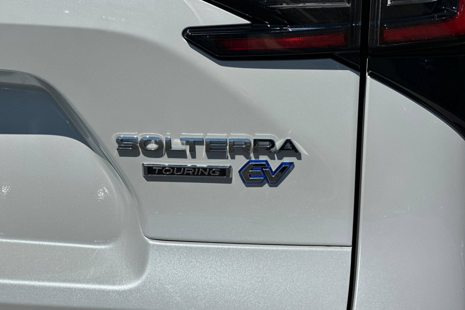 Used 2023 Subaru Solterra AWD image 32